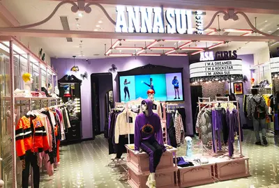 Anna Sui Store: Morshopfitting's Bespoke Shop Props and Retail Design