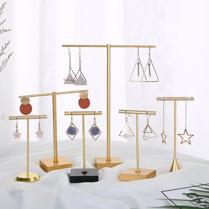 jewelry store display