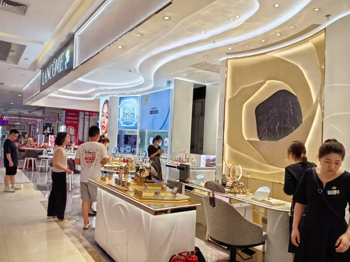 LANCOME Cosmetic Store Fixtures Customization factory-Morshopfitting (16).webp LANCOME Cosmetic Store Fixtures Customization factory-Morshopfitting (14).webp