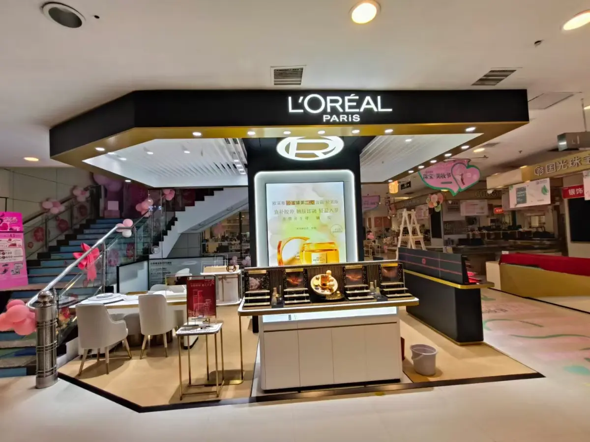 L'Oreal Cosmetic Store Fixtures Customization -Morshopfitting (17) L'Oreal Cosmetic Store Fixtures Customization -Morshopfitting (14)